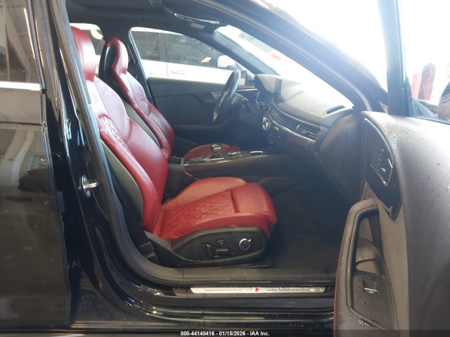 2018 Audi S4 3.0t Premium Plus მანქანა იყიდება აუქციონზე, vin: WAUB4AF41JA077708, აუქციონის ნომერი: 44140416