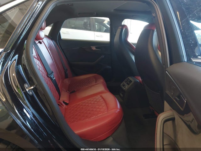 2018 Audi S4 3.0t Premium Plus მანქანა იყიდება აუქციონზე, vin: WAUB4AF41JA077708, აუქციონის ნომერი: 44140416