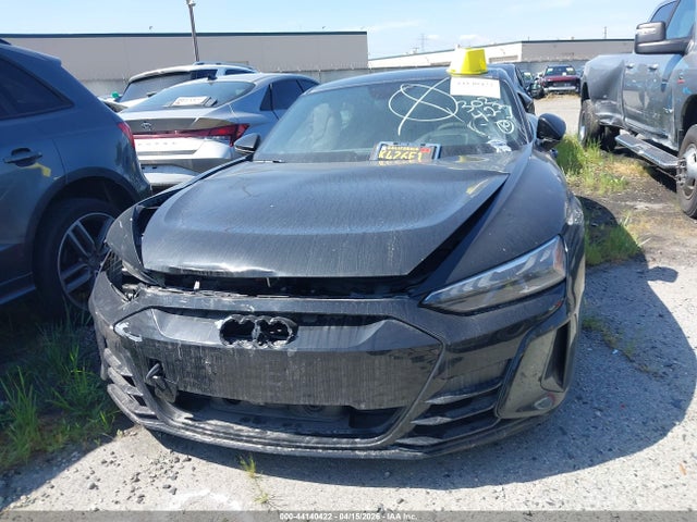 Продажа на аукционе авто 2022 Audi E-tron Gt Premium Plus Quattro, vin: WAUCJBFW1N7004555, номер лота: 44140422