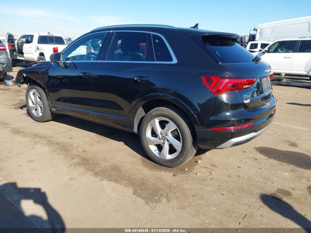 Продаж на аукціоні авто 2020 Audi Q3 Premium Plus 45 Tfsi Quattro Tiptronic, vin: WA1BECF3XL1046165, номер лоту: 44140439