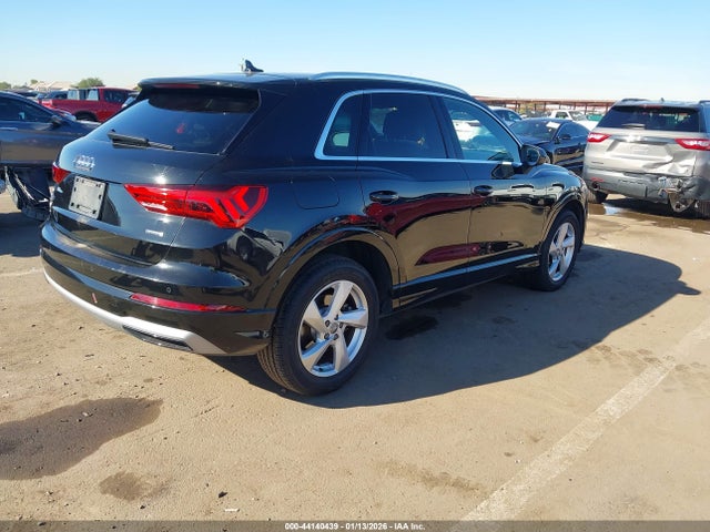 Продаж на аукціоні авто 2020 Audi Q3 Premium Plus 45 Tfsi Quattro Tiptronic, vin: WA1BECF3XL1046165, номер лоту: 44140439