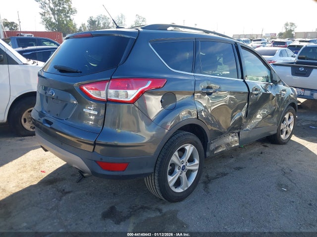 1FMCU0G93GUB38488 Ford ESCAPE SE