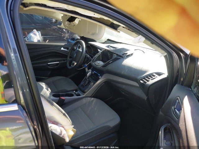 1FMCU0G93GUB38488 Ford ESCAPE SE