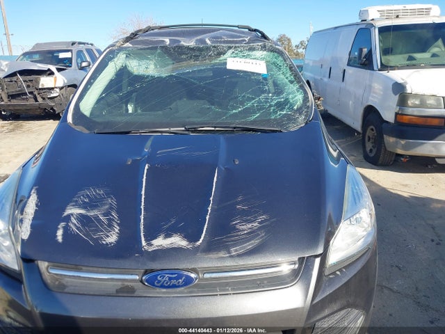 1FMCU0G93GUB38488 Ford ESCAPE SE