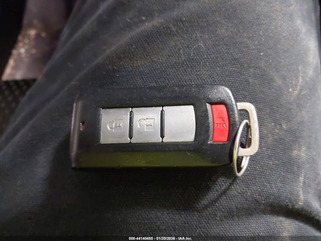 Mitsubishi Outlander Se 2018 JA4AD3A34JZ021704 Image 24