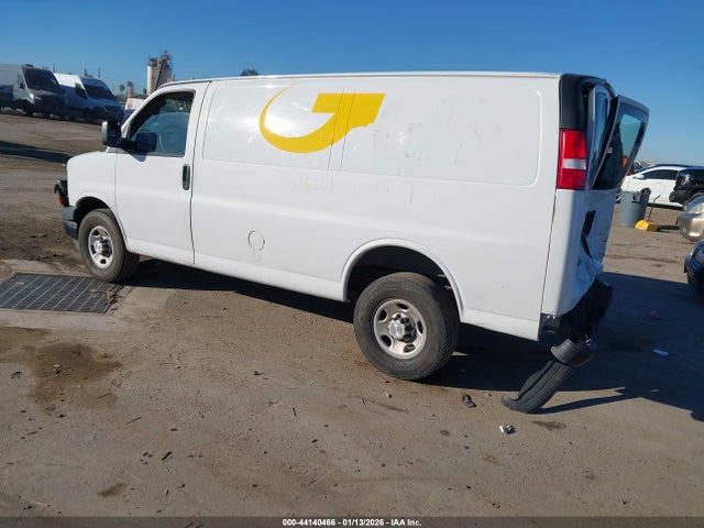 1GCWGAFPXJ1265875 Chevrolet Express 2500 Work Van