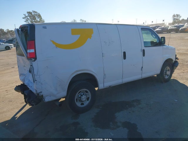1GCWGAFPXJ1265875 Chevrolet Express 2500 Work Van