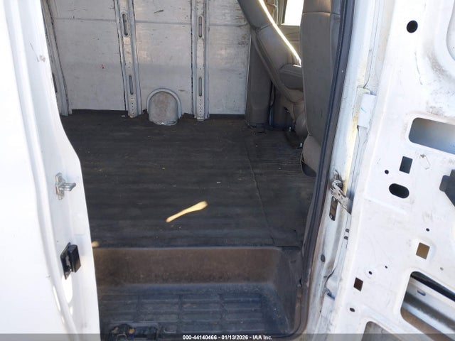 1GCWGAFPXJ1265875 Chevrolet Express 2500 Work Van