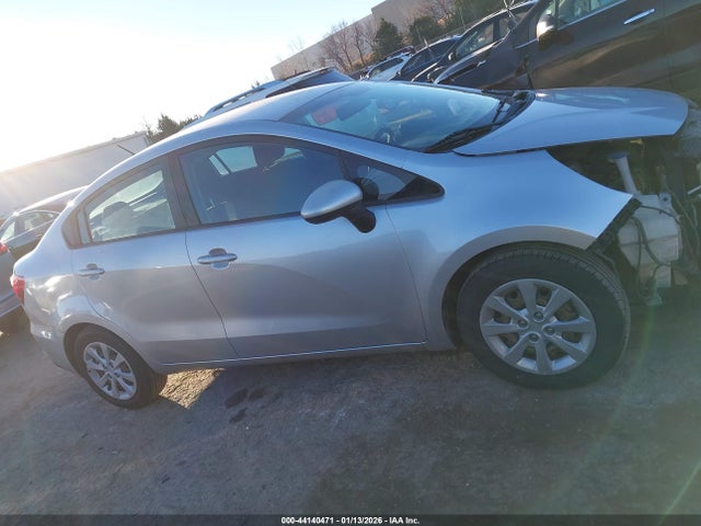 Продаж на аукціоні авто 2017 Kia Rio Lx, vin: KNADM4A38H6071068, номер лоту: 44140471