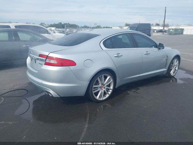 2010 JAGUAR XF SAJWA0HE9AMR65670 Photo 3