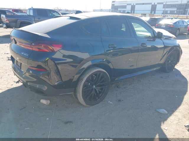 2022 BMW X6 5UXCY8C03N9K75041 Photo 3