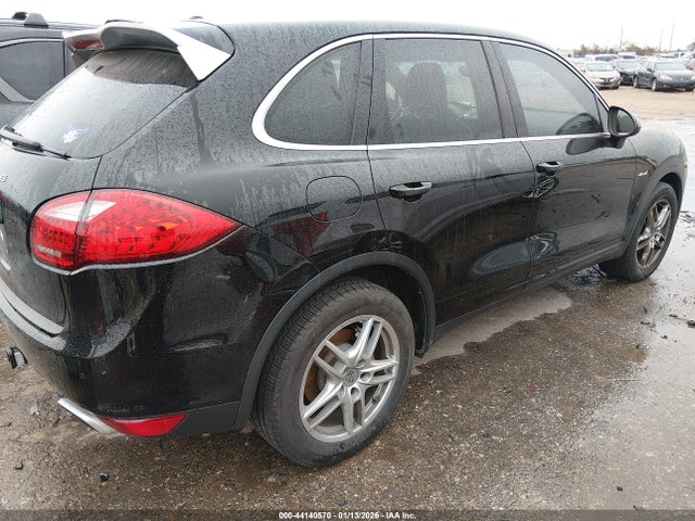 2014 PORSCHE CAYENNE WP1AF2A2XELA82564 Photo 3