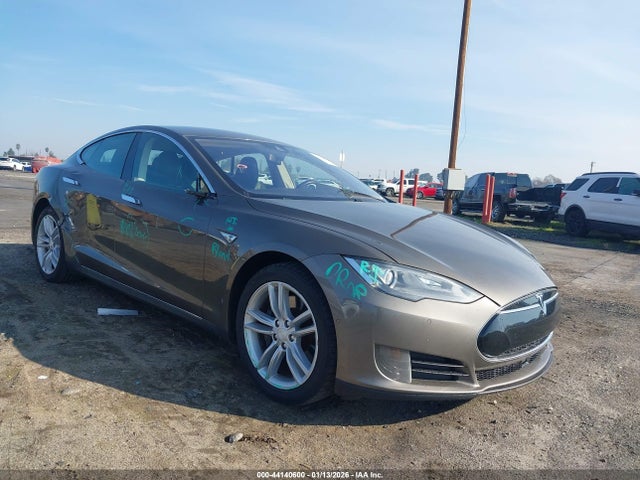 2015 TESLA MODEL S 5YJSA1E10FF109310 Photo 0