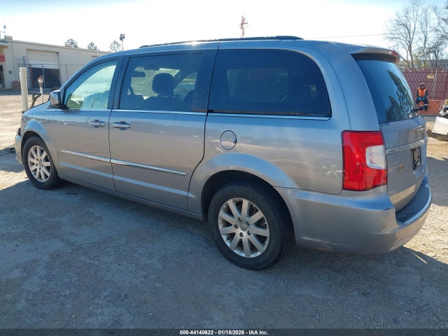 2013 CHRYSLER TOWN & COUNTRY 2C4RC1BG0DR621524 Photo 2