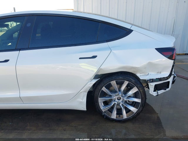2025 TESLA MODEL 3 5YJ3E1EA1SF975942 Photo 5