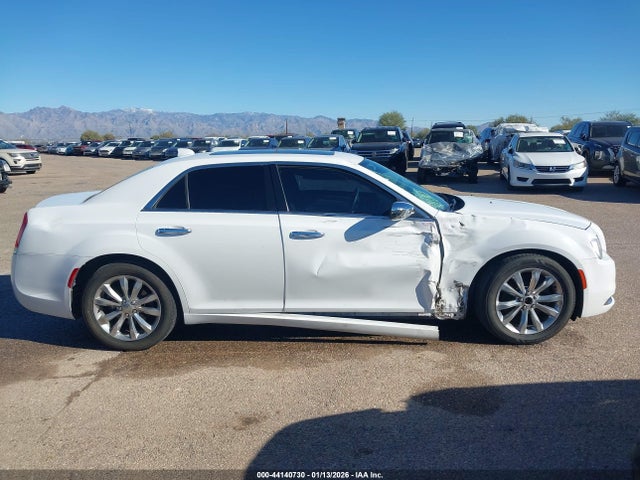 Chrysler 300 Limited Awd 2018 2C3CCAKG2JH240883 Image 13