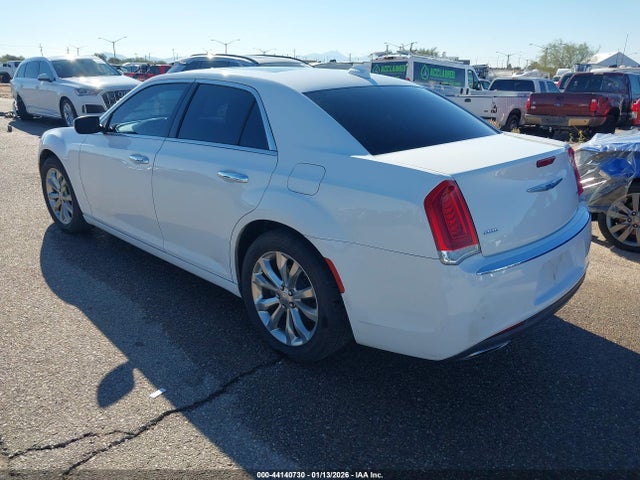 Chrysler 300 Limited Awd 2018 2C3CCAKG2JH240883 Image 3