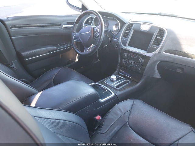 Chrysler 300 Limited Awd 2018 2C3CCAKG2JH240883 Image 5