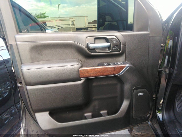 44140749 :رقم المزاد ، 1GT49REYXNF104770 vin ، 2022 Gmc Sierra 2500hd 4wd  Standard Bed Denali مزاد بيع