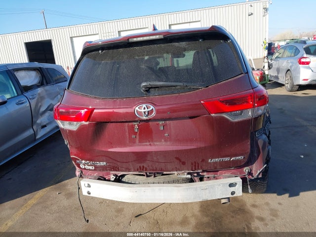 Toyota Highlander Limited 2018 5TDDZRFH0JS876297 Image 17