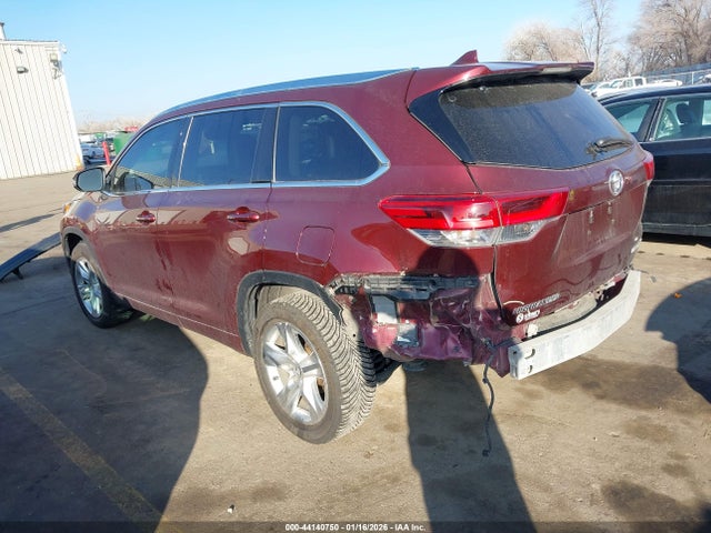 Toyota Highlander Limited 2018 5TDDZRFH0JS876297 Image 3