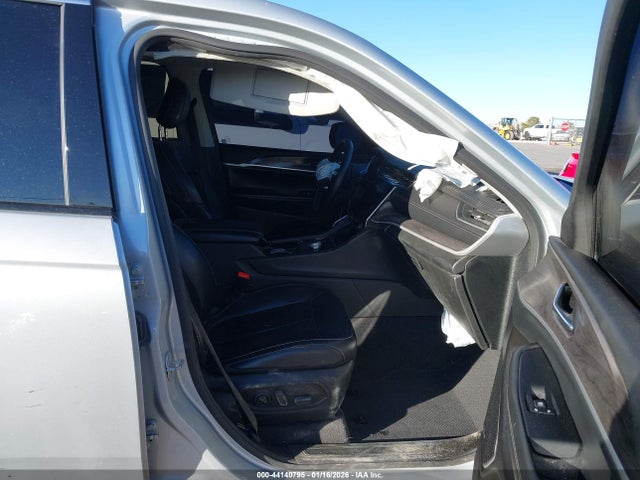 2021 JEEP GRAND CHEROKEE L 1C4RJKBG3M8211873 Photo 4