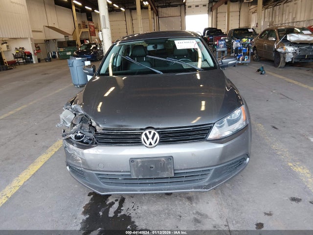 44140824 :رقم المزاد ، 3VWLL7AJ0BM048213 vin ، 2011 Volkswagen Jetta 2.0l Tdi مزاد بيع