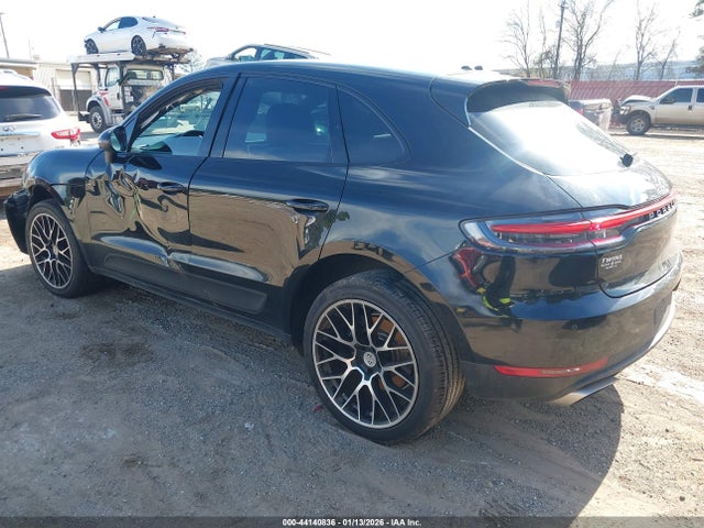 2020 PORSCHE MACAN WP1AA2A58LLB03143 Photo 2
