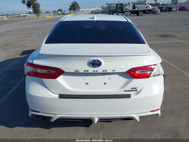 4T1J31AK8LU542361 Toyota Camry Hybrid Se