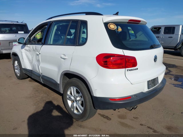 WVGBV7AX2HW512698 Volkswagen Tiguan 2.0t S