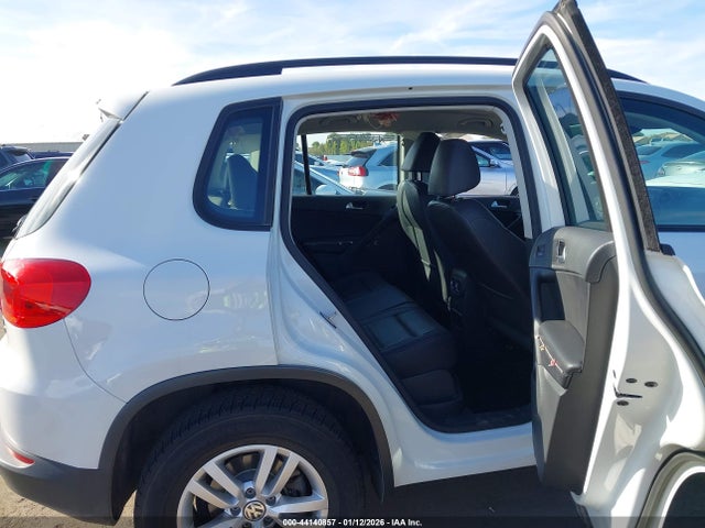 WVGBV7AX2HW512698 Volkswagen Tiguan 2.0t S