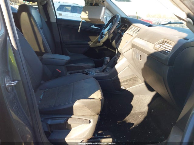 Aukcja sprzedaży 2021 Volkswagen Tiguan 2.0t Se/2.0t Se R-line Black/2.0t Sel, vin: 3VV3B7AX5MM090214, numer aukcji: 44140860
