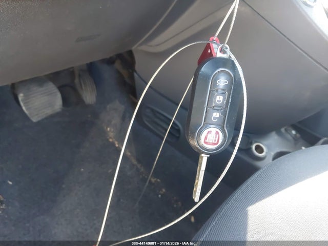 2015 FIAT 500C 3C3CFFDR0FT562052 Photo 10