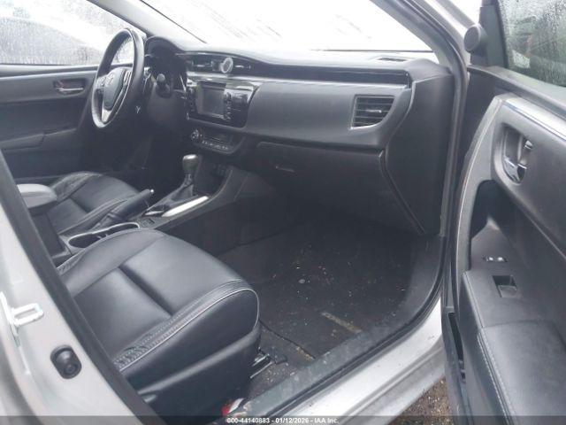 2015 TOYOTA COROLLA 5YFBURHE9FP266181 Photo 4