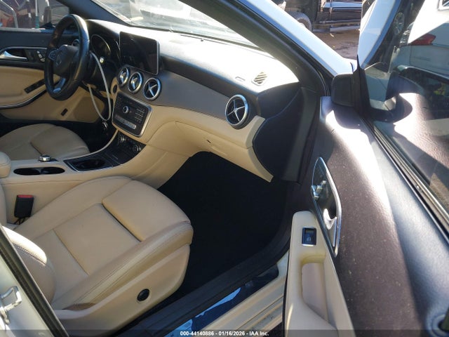 Mercedes-Benz CLA 250 2017 WDDSJ4EB7HN458923 Image 5
