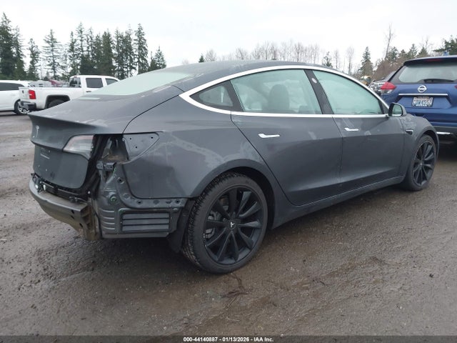 2018 TESLA MODEL 3 5YJ3E1EB8JF069116 Photo 3