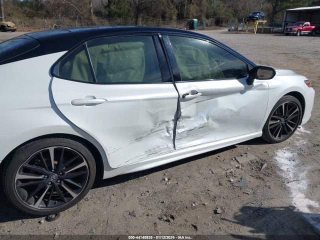 4T1B61HK7JU015720 Toyota CAMRY XSE