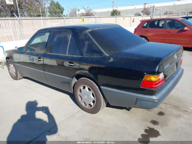 1992 MERCEDES-BENZ 400 WDBEA34EXNB646943 Photo 2