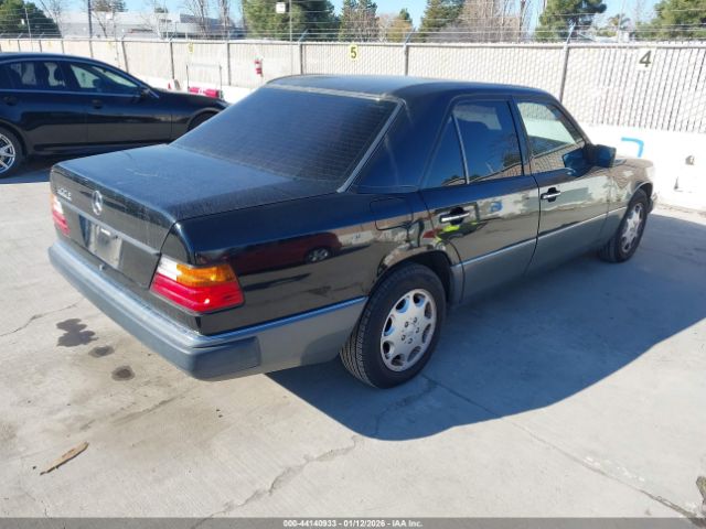 1992 MERCEDES-BENZ 400 WDBEA34EXNB646943 Photo 3
