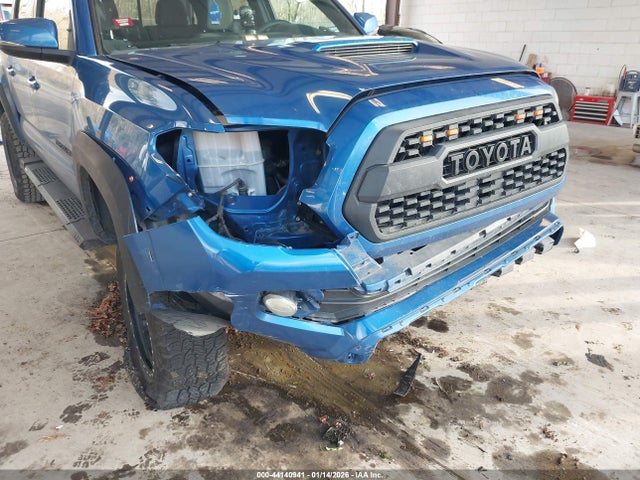 3TMCZ5AN6HM069813 Toyota Tacoma Trd Sport