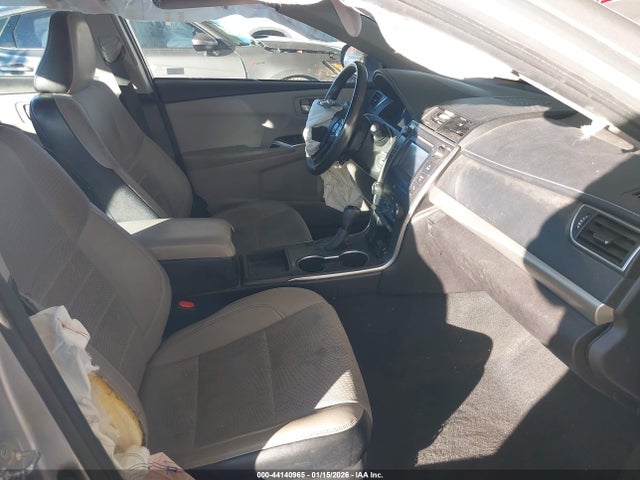 4T1BF1FK9HU442930 Toyota CAMRY SE