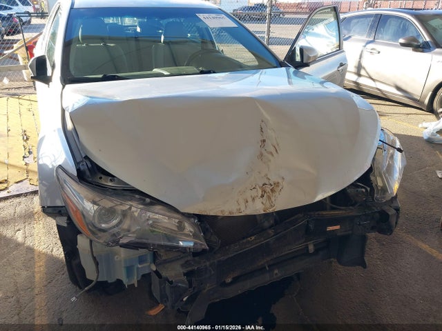 4T1BF1FK9HU442930 Toyota CAMRY SE