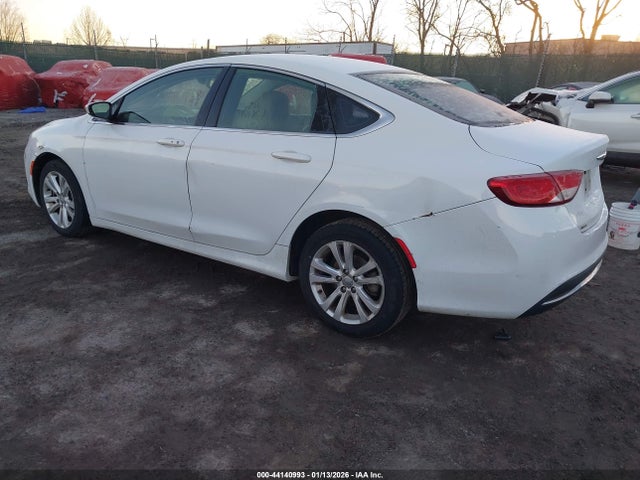 Продаж на аукціоні авто 2015 Chrysler 200 Limited, vin: 1C3CCCAB4FN576602, номер лоту: 44140993