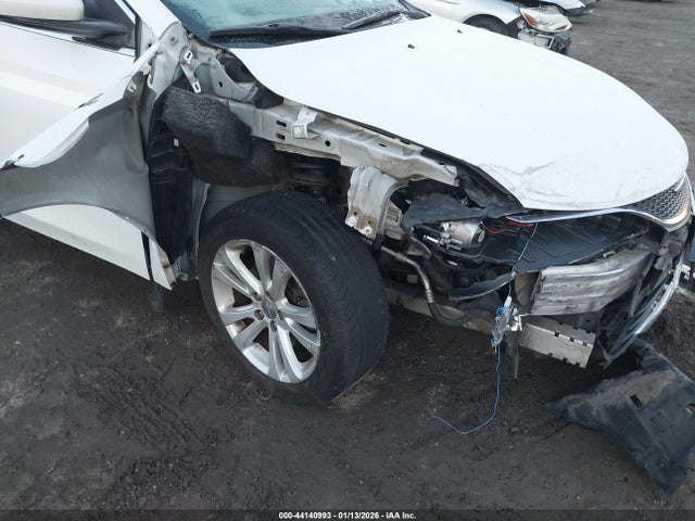 Продаж на аукціоні авто 2015 Chrysler 200 Limited, vin: 1C3CCCAB4FN576602, номер лоту: 44140993