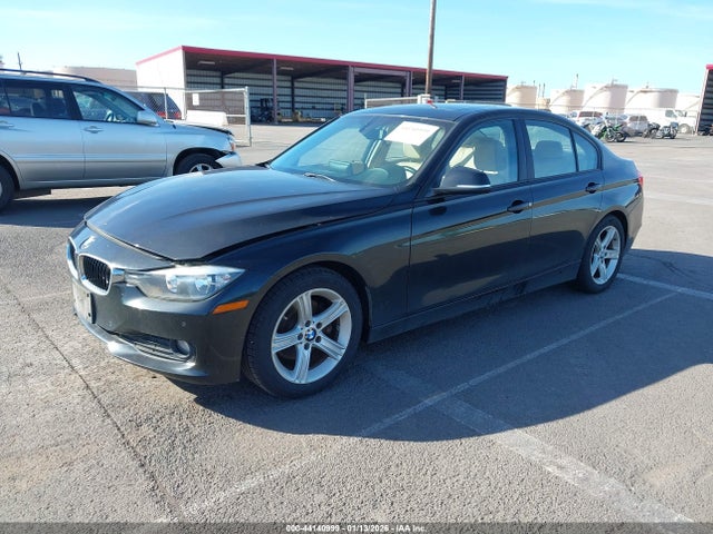 WBA3B1C54FK135951 BMW 320i