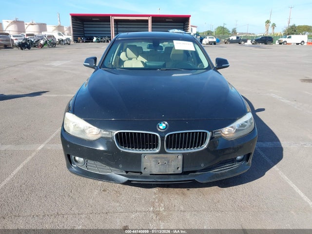 WBA3B1C54FK135951 BMW 320i
