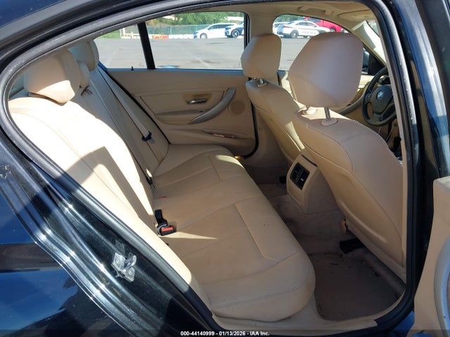 WBA3B1C54FK135951 BMW 320i