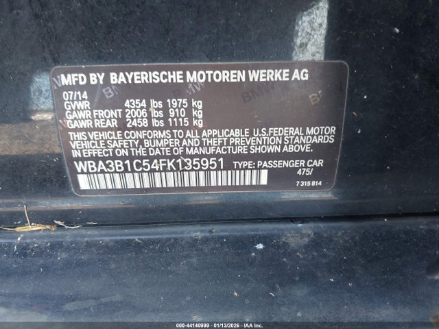 WBA3B1C54FK135951 BMW 320i