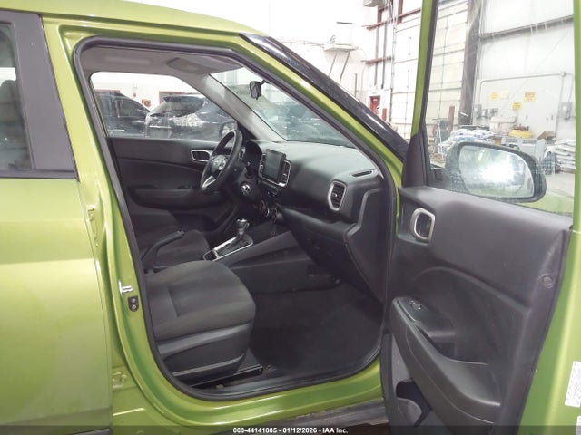 2021 HYUNDAI VENUE KMHRB8A30MU102482 Photo 4