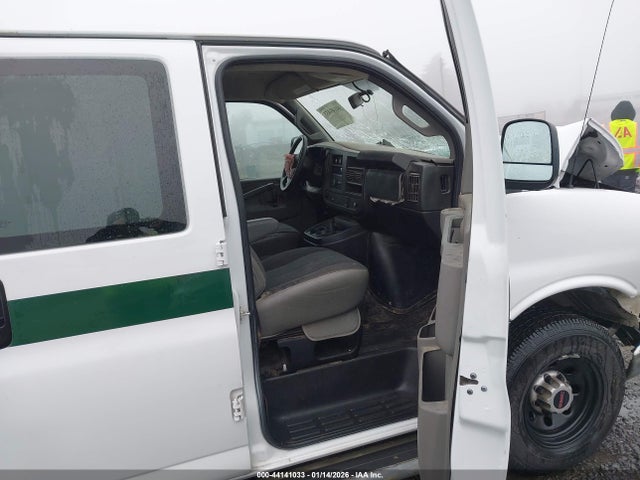 1GTW7AF70M1260768 GMC Savana 2500 Work Van